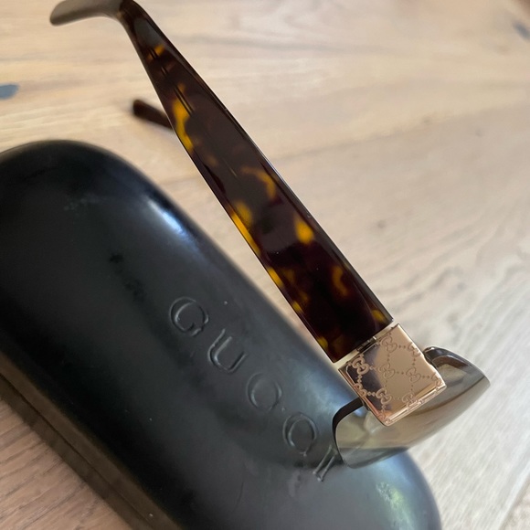 Gucci sunglasses - Picture 5 of 6